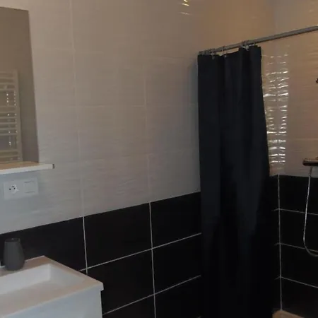 Vakantiehuis En Ferme Renovee Avec Wifi - Fr-1-426-457 *