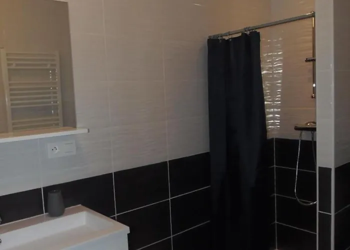 Dom wakacyjny En Ferme Renovee Avec Wifi - Fr-1-426-457 *